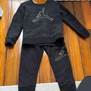 Jordan Kids Black and Gold Sweatpants & Joggers Set